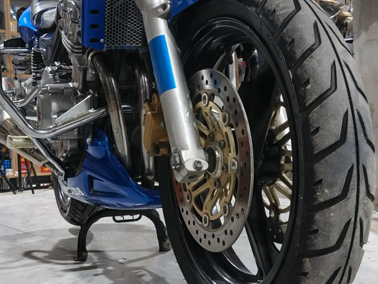 هوندا CB 400 سوبر فور هايبر VTEC (NC39) 6