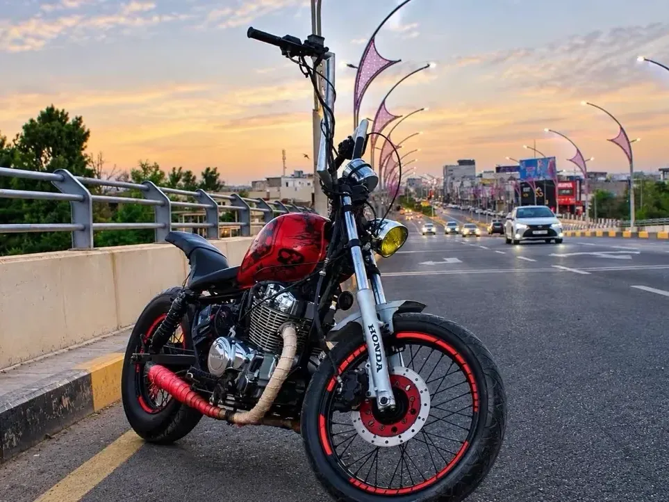 هۆندا ڕێبڵ 300 2