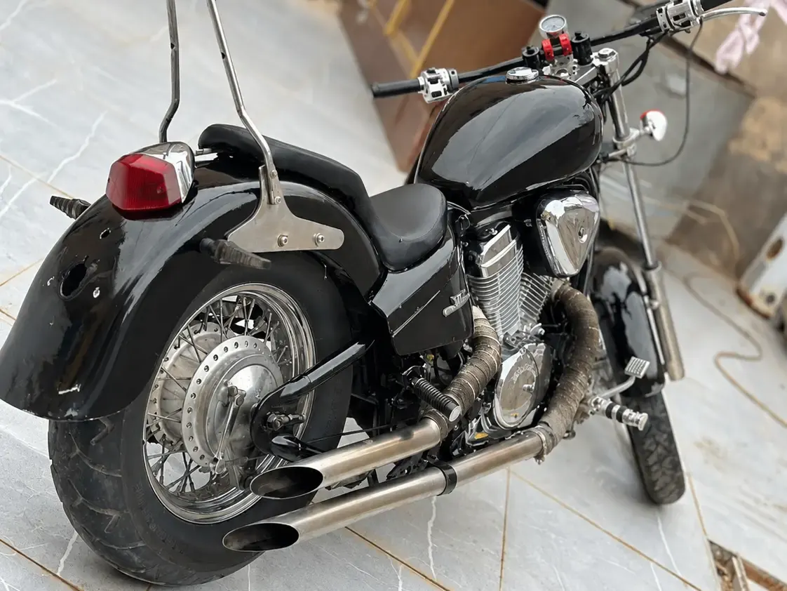 هۆندا Steed VT400 1