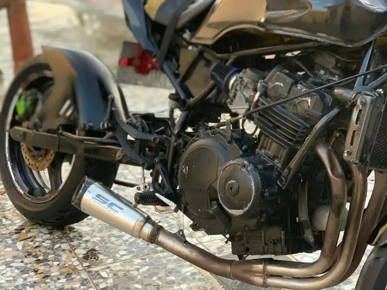 هوندا CB 400 سوبر فور ريفو (NC42) 3