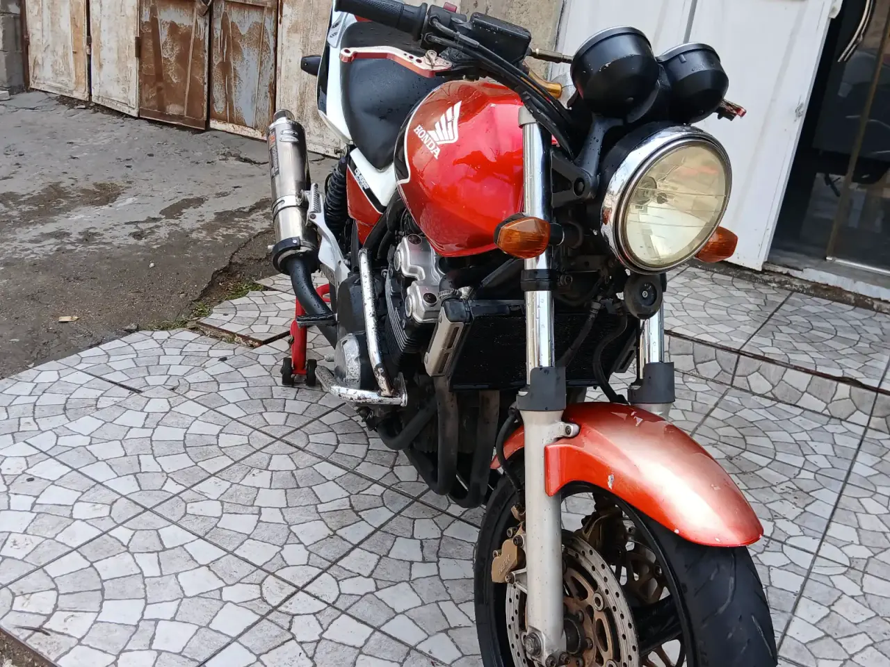 هوندا CB 400 سوبر فور (NC31) 8
