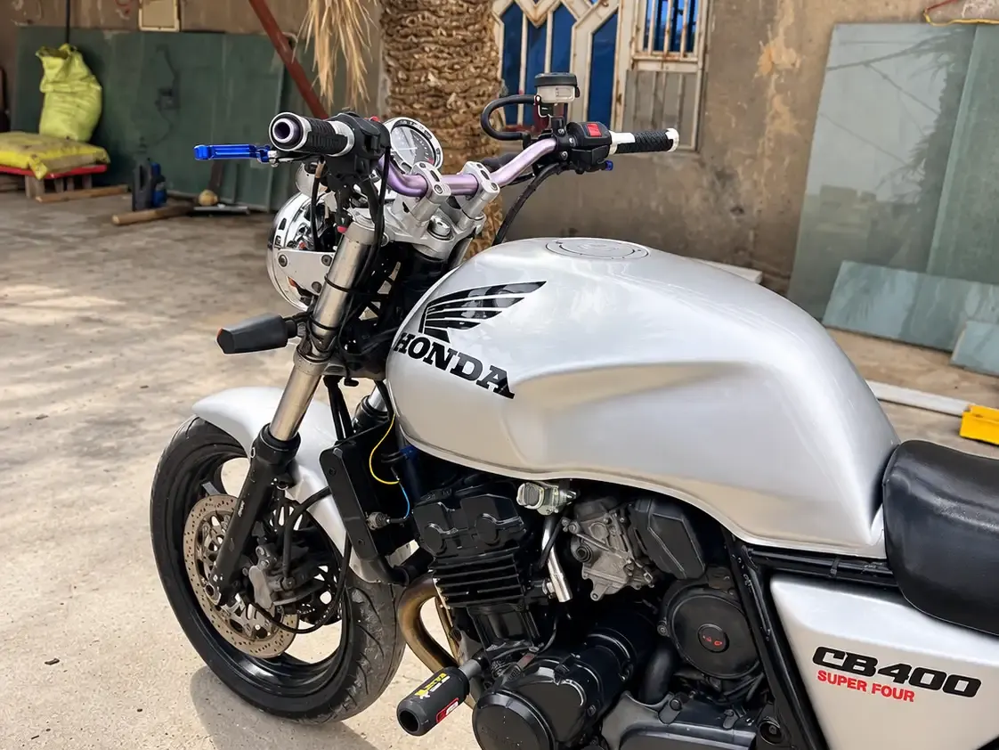 هوندا CB 400 سوبر فور (NC31) 2