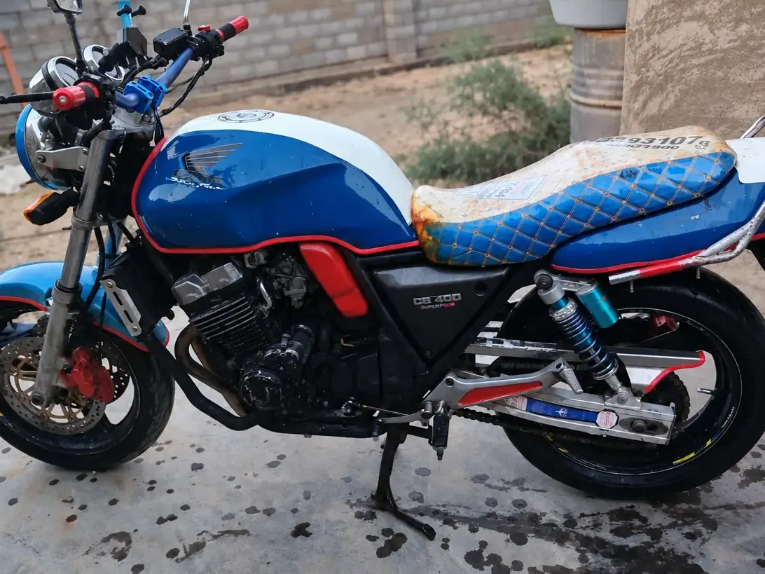 هوندا CB 400 سوبر فور هايبر VTEC (NC39) 5