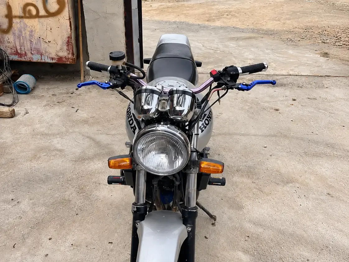 هوندا CB 400 سوبر فور (NC31) 4