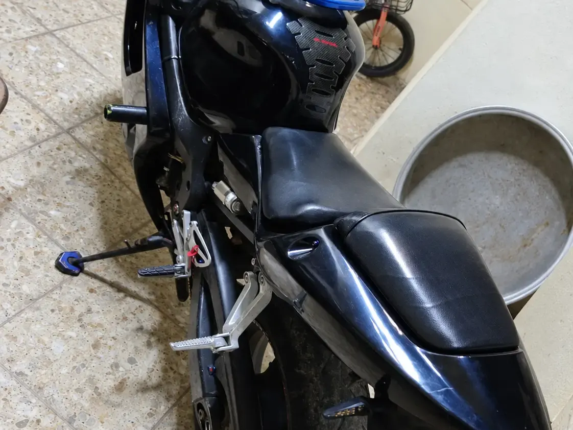 هۆندا سی بی ئار 600F4i (CBR600F4i) 3