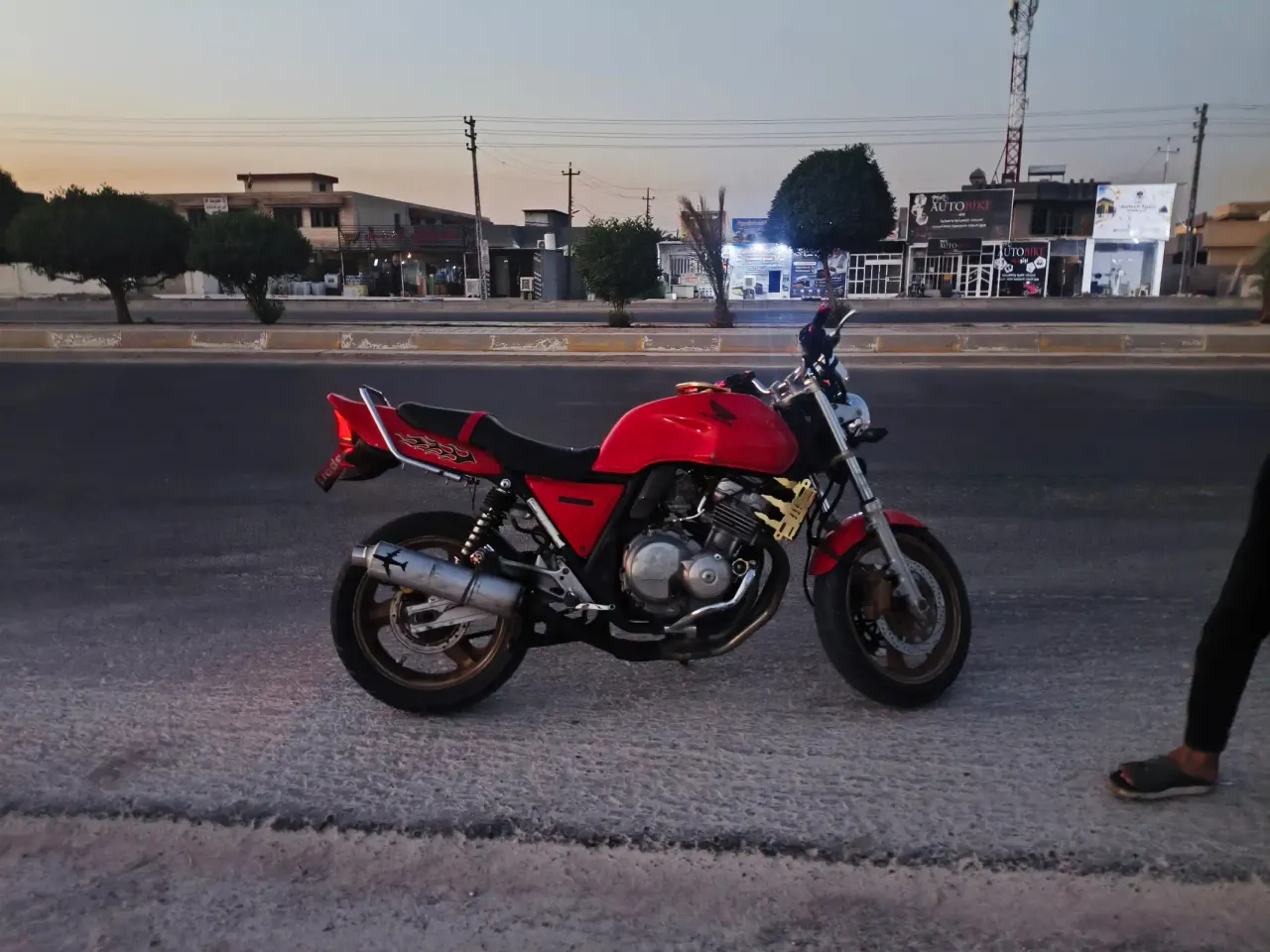هوندا CB 400 سوبر فور (NC31) 1