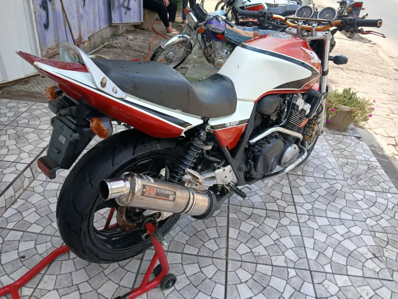 هوندا CB 400 سوبر فور (NC31) 7