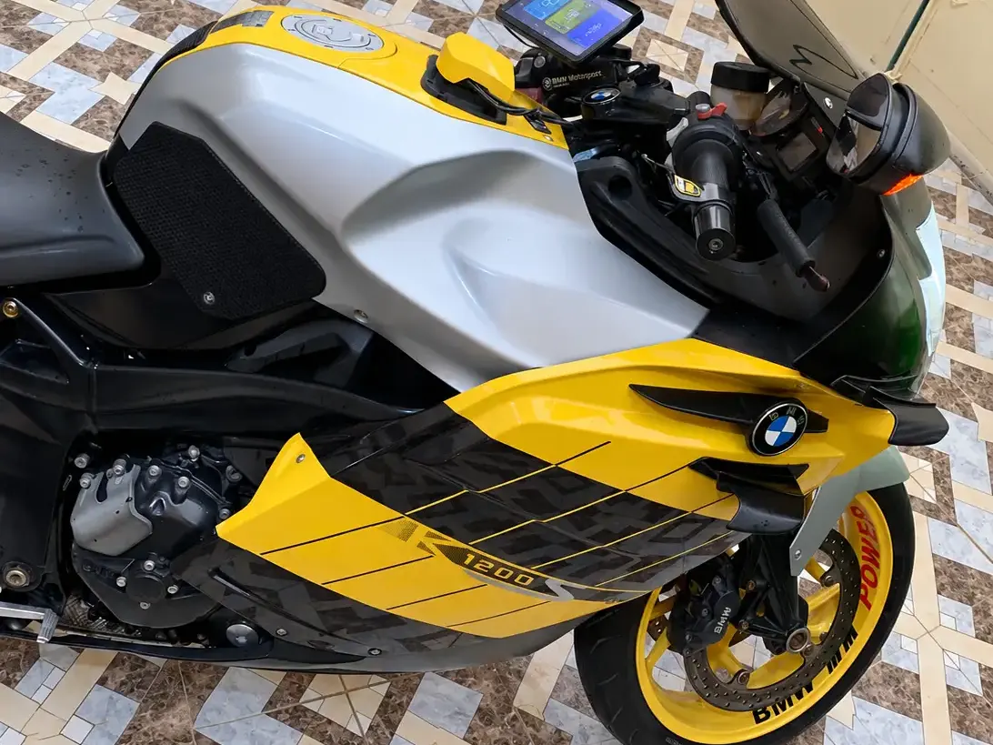 BMW K1200 S 4