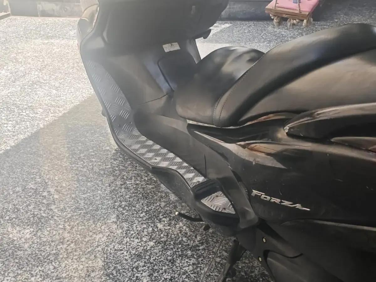 هوندا فورزا 250 9