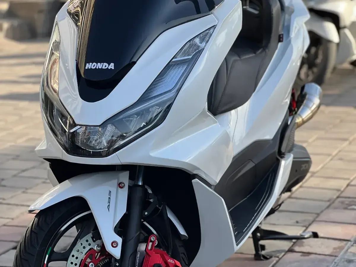 هوندا PCX 125 3
