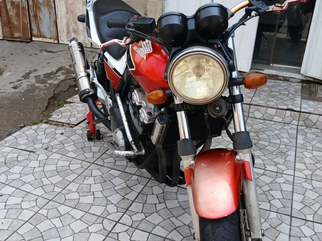 هوندا CB 400 سوبر فور (NC31) 1