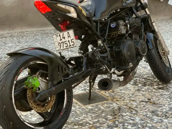 هوندا CB 400 سوبر فور ريفو (NC42)