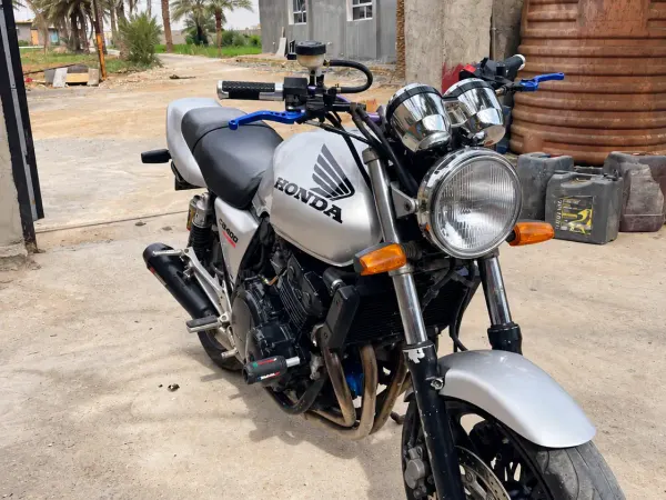 هوندا CB 400 سوبر فور (NC31)