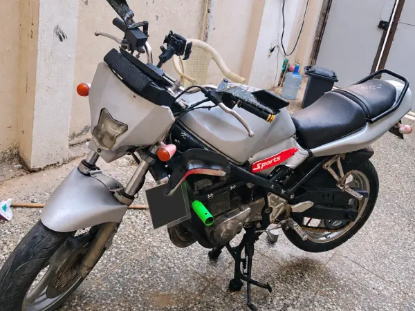 سوزوكي باندت 400 (باندا)